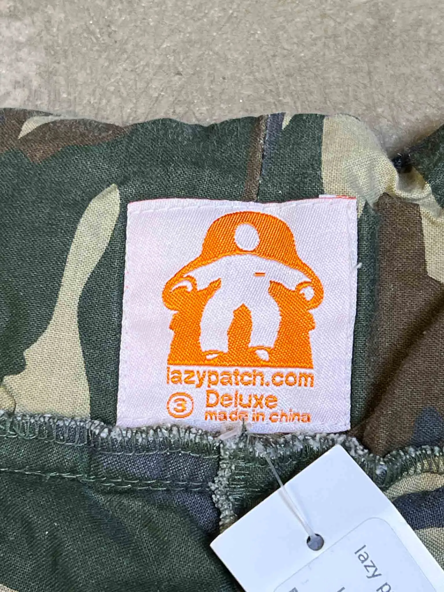 Size L | lazy patch Camo Pants